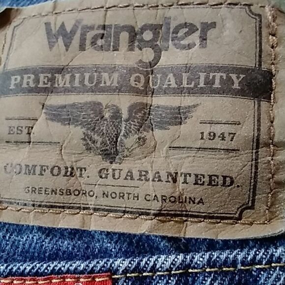 Wrangler Premium Quality Est 1947 Men Jeans Size 38X29 - Picture 11 of 11